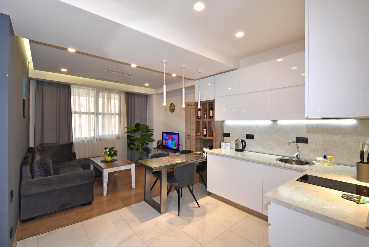 Home4You City Center Apartments Jerevan Exteriér fotografie